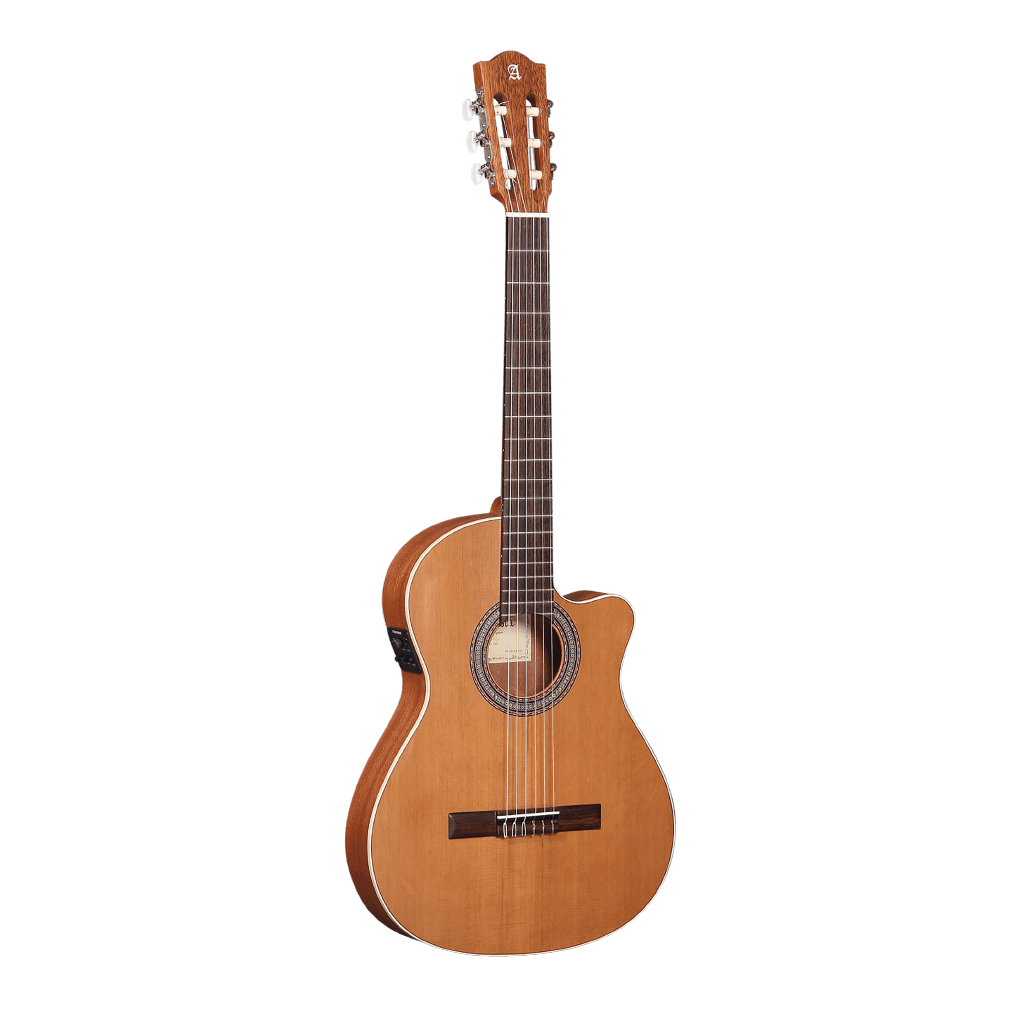 GUITARRA ELECTROCLASICA 39", CUTAWAY, CON EQ FISHMAN, COLOR NATURAL ACABADO MATE, TAPA DE CEDRO MACIZO, FONDO Y AROS DE WENGUE, CUERDAS D ADDARIO, INCLUYE BOLSO DE 10MM DE ESPESOR