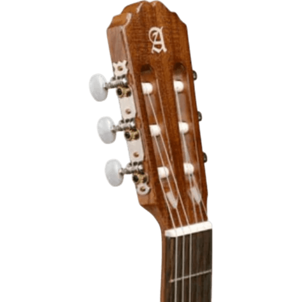 GUITARRA CLASICA 39", COLOR NATURAL, ACABADO DE ALTO BRILLO, TAPA DE CEDRO MACIZO , FONDO Y AROS DE SAPELLI, CUERDAS D ADDARIO, INCLUYE ESTUCHE DE 10MM DE ESPESOR - Miniatura 6